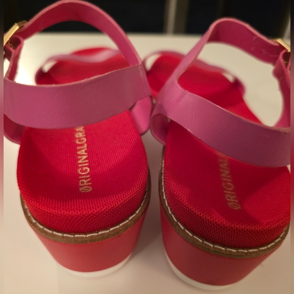 Cole Haan Women\'s Original Grand Merit Wedge Sandals Size 10B NEW